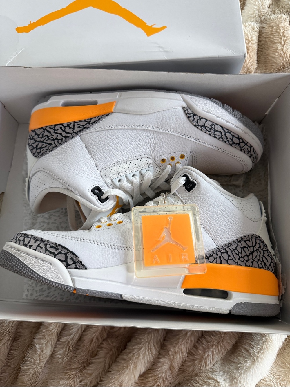 Nike Air Jordan 3 ‘Laser Orange’ Women’s sneakers